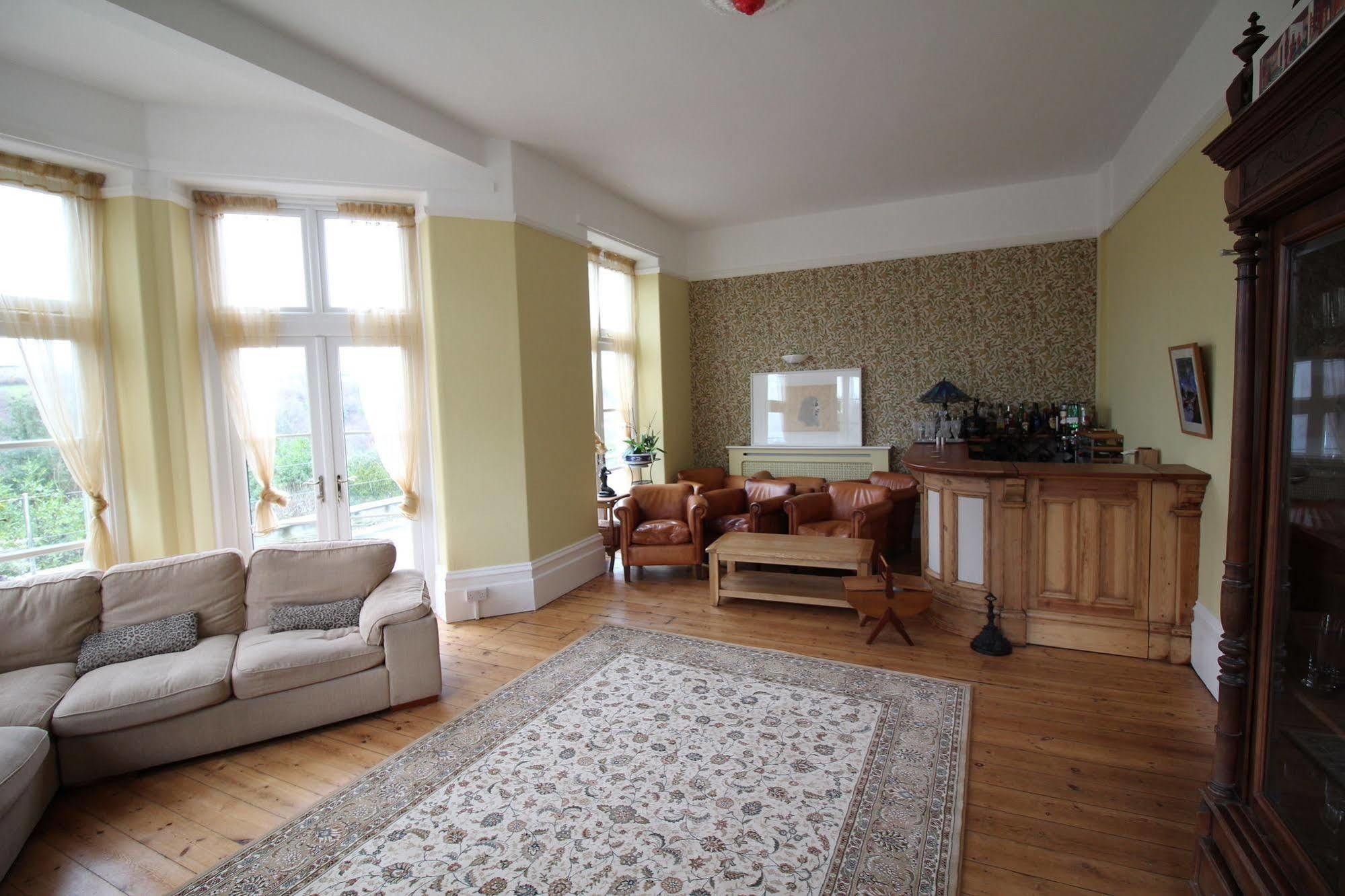 Hotel Commonwood Manor 4*